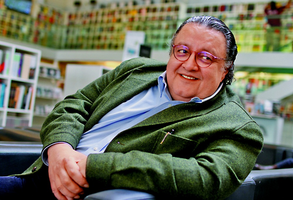 El escritor también presentó recientemente su libro 'El dibujo de la escritura'