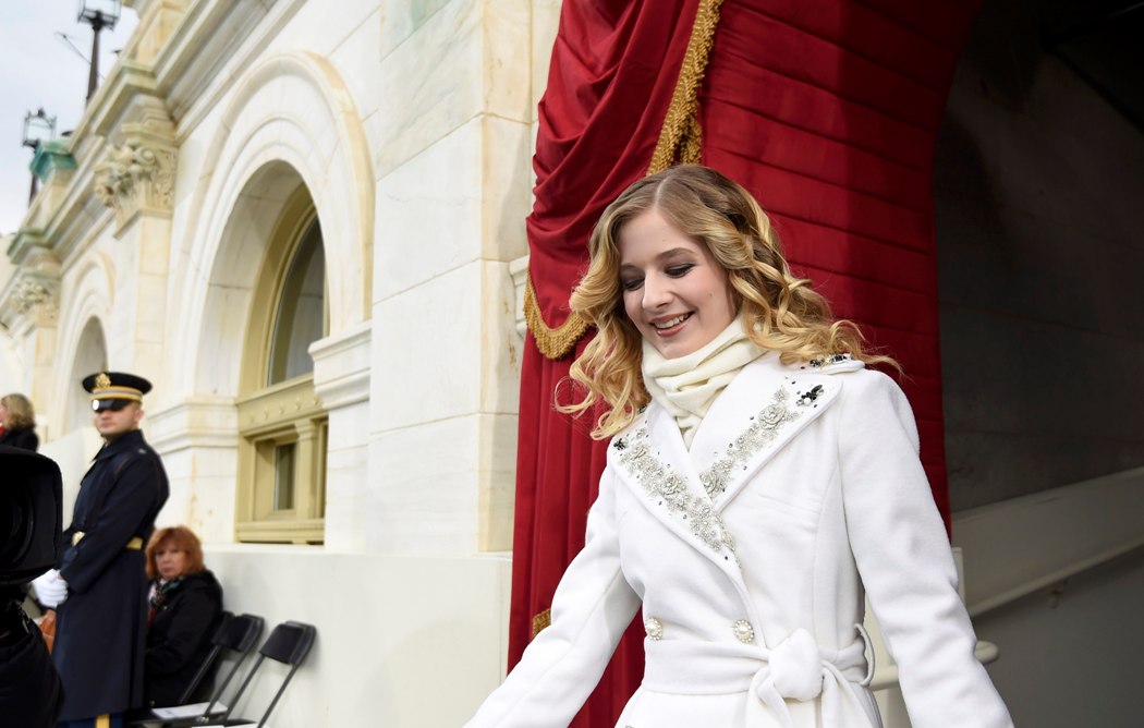 Jackie Evancho cantó durante la inauguración de Donald Trump. 