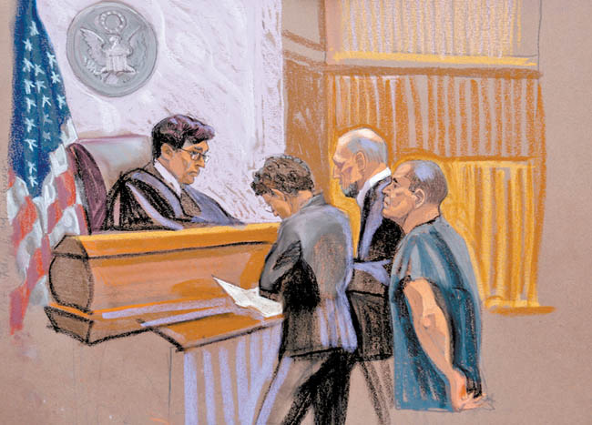 Joaquín Guzmán Loera compareció ayer en un juzgado de Brooklyn para el inicio del juicio en su contra. 
