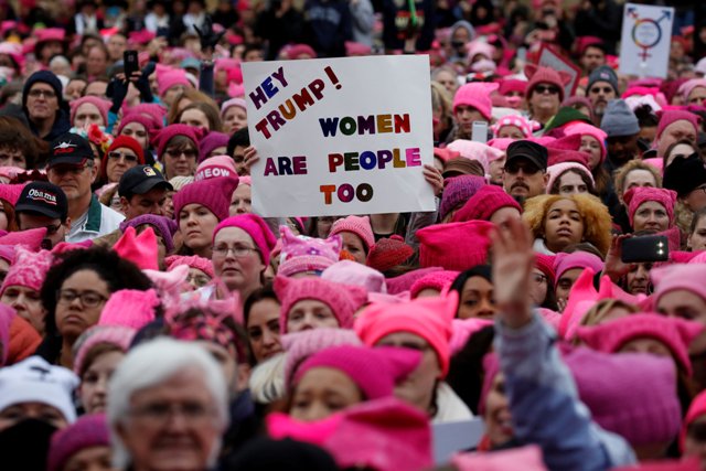 Las mujeres piden a Donald Trump que las reconozca como personas, no como objetos.