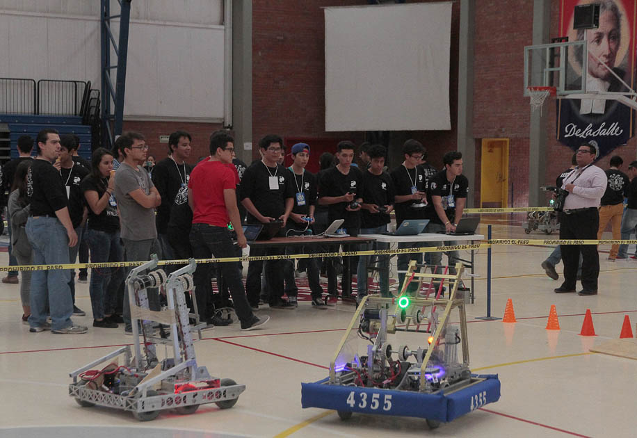 Los estudiantes se encuentran en el diseño de más programas de ayuda a la comunidad. 