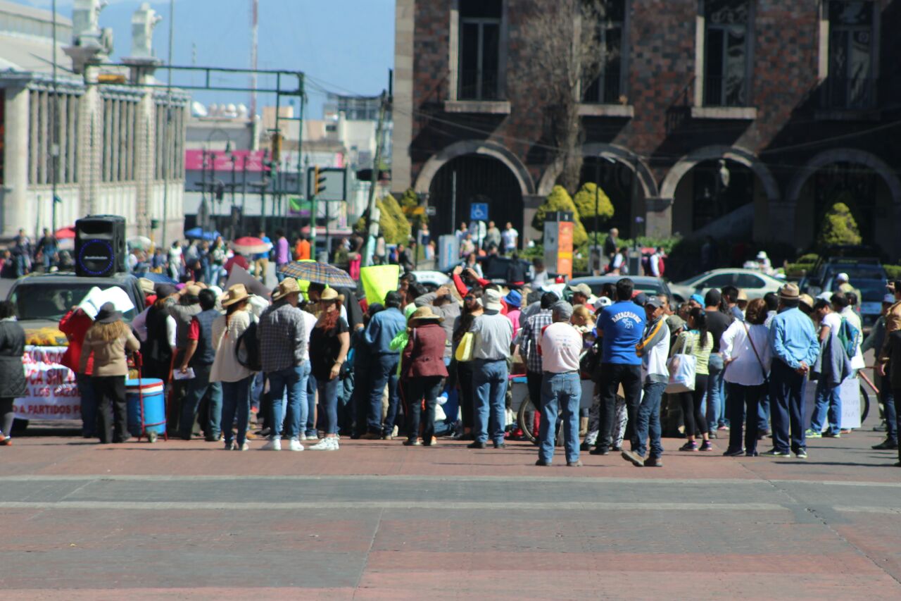 Marcha, manifestación, protesta en Toluca.
