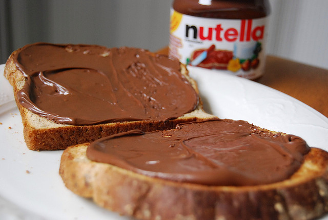 Un frasco de Nutella tiene casi 210 gramos de azúcar. 
