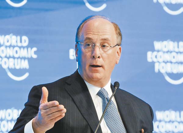 Fink dirige la gestora de activos más grande del mundo.