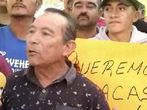 Utilizaron cartelones donde se leía: "queremos placas, fuera UBER". 