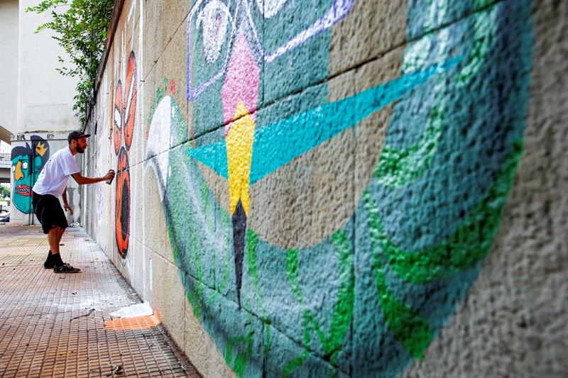 El grafitero Guilherme Andrade, más conocido como Humanus