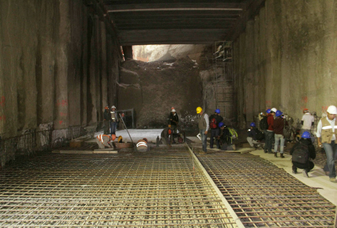 En Río Mixcoac, fue concluida la excavación del nodo que une el doble túnel de Circuito Interior con Barranca del Muerto, con dirección hacia Insurgen