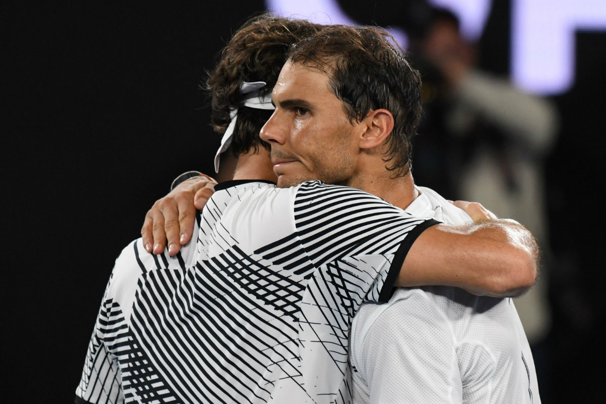 Roger Federer consoló a Rafael Nadal