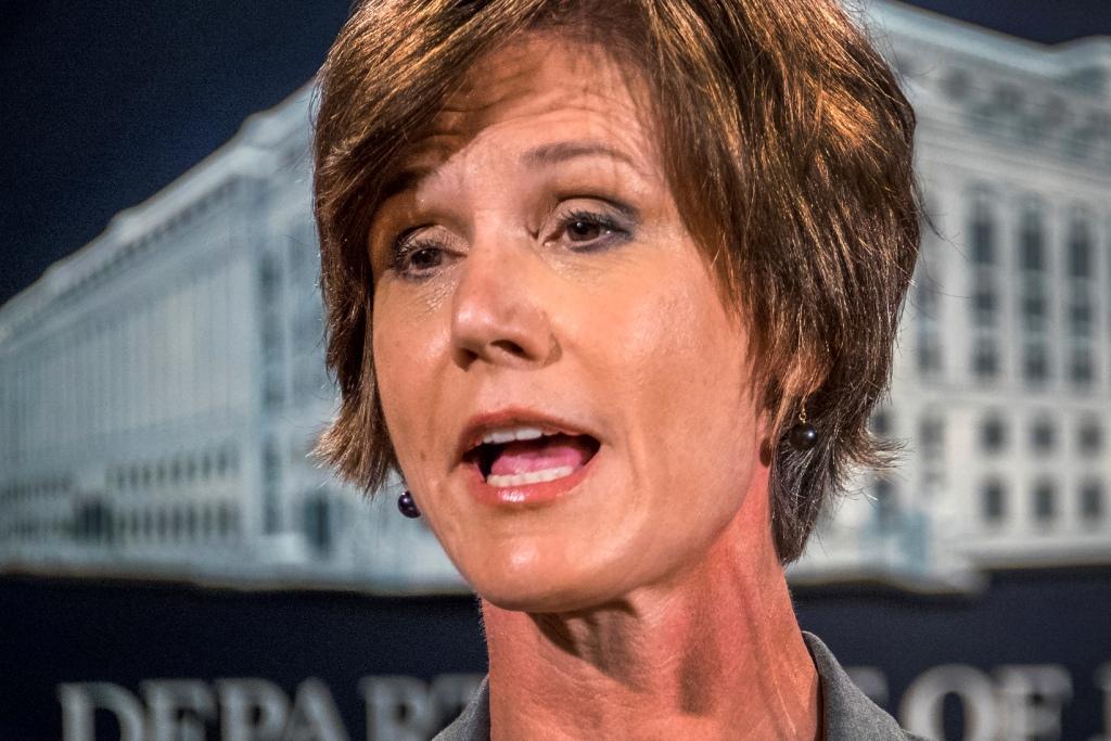 La Casa Blanca indicó que Sally Yates "ha traicionado al Departamento de Justicia al negarse a hacer cumplir una orden legal". 