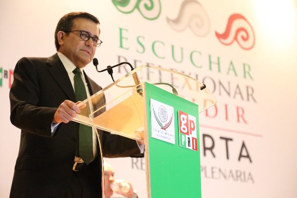 El secretario de Economía, Ildefonso Guajardo.