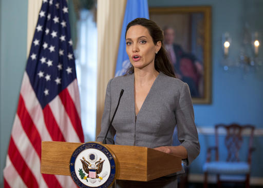 Angelina Jolie: Discriminación a refugiados "invita a inestabilidad".