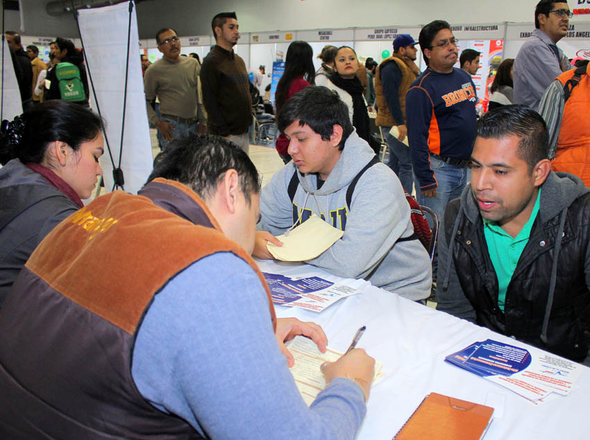 Los buscadores de empleo, deben ver qué alternativas tienen para poderse colocar.