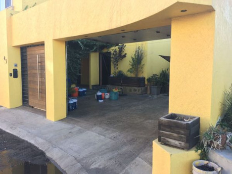 Casa donde se construía un narcotúnel, ubicada en el callejón Otay, en la colonia Libertad Parte Baja, Delegación Mesa de Otay. 