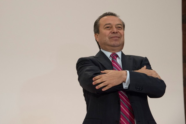 César Camacho, coordinador del PRI en la Cámara de Diputados. 