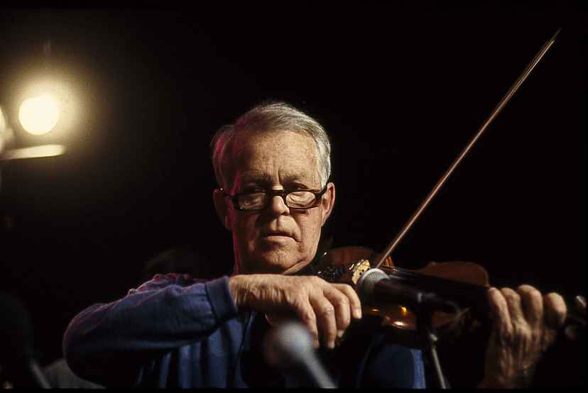 El violinista danés Svend Asmussen