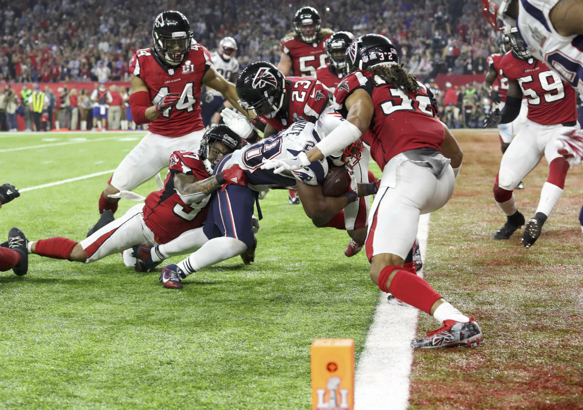 La defensiva de Atlanta permitió que los Patriotas ganaran el partido pese a que tenían una ventaja de 25 puntos