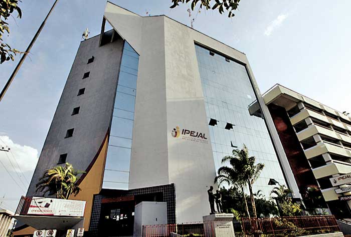 El Instituto de Pensiones de Jalisco.