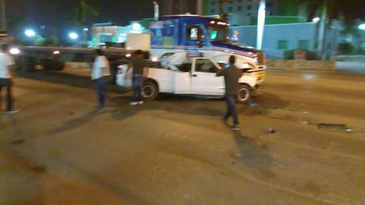 El jovén conducia a exceso de velocidad.