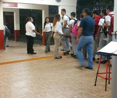 Operativo mochila en CBTis 103 