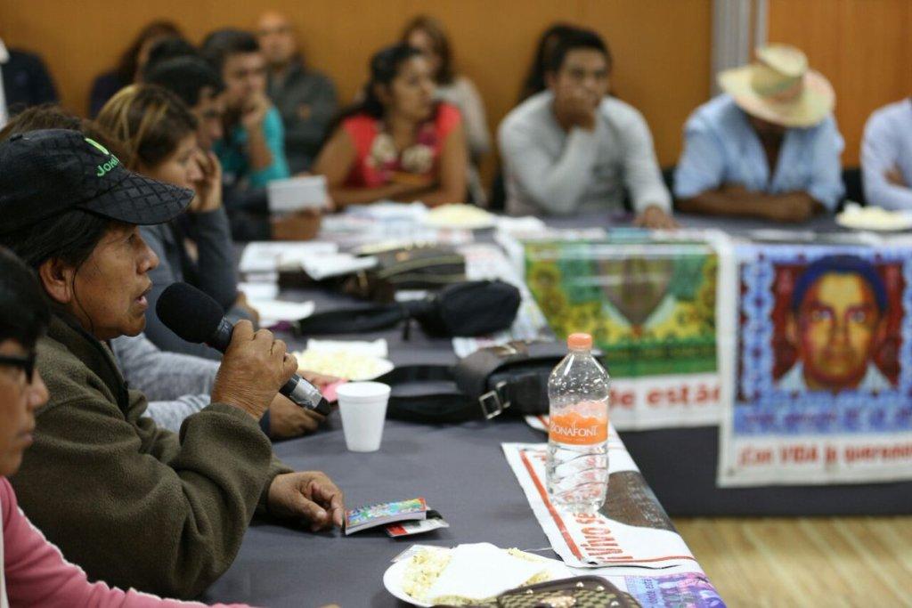Los padres de los 43 normalistas pidieron que continúen las investigaciones para esclarecer los hechos de septiembre de 2014.