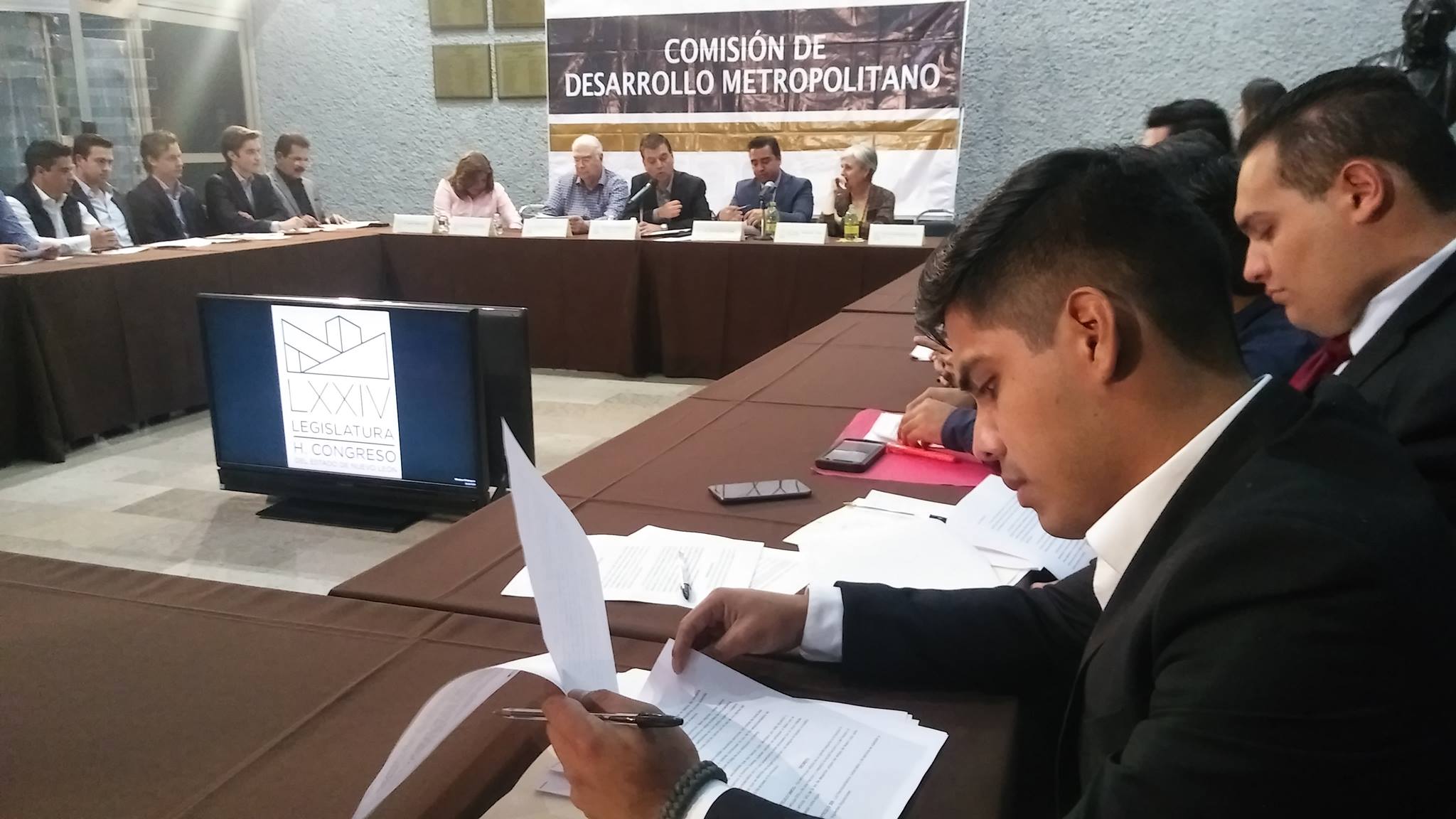 Este viernes la Comisión de Desarrollo Metropolitano del Congreso local  realizó una mesa de trabajo.