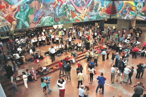 La tristeza y las enfermedades quedan a un lado en el lugar.