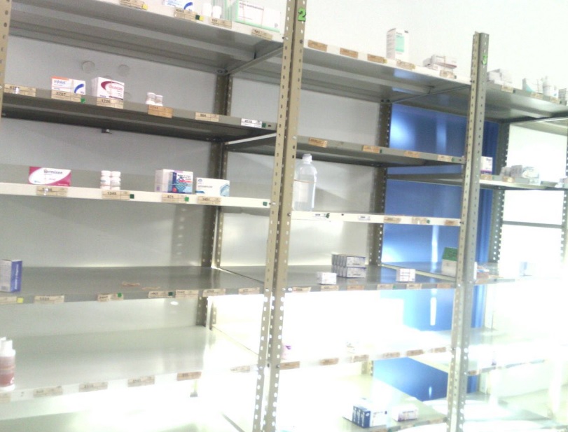 Mediante fotografías señalaron la falta de medicamentos en diversas zonas del estado