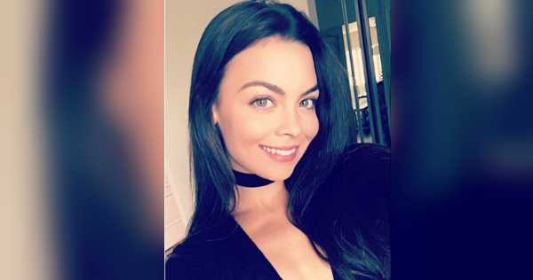 La actriz modeló desnuda para la revista.