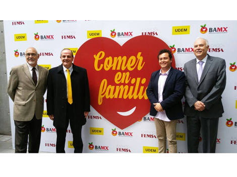 La UDEM en conjunto con Bancos de Alimentos de México y Fundación Femsa anunciaron el impulso del programa "Comer en Familia".