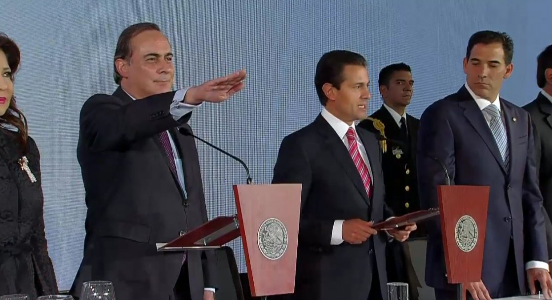 El presidente del CCE, Juan Pablo Castañón, dijo que todos debemos trabajar por México.