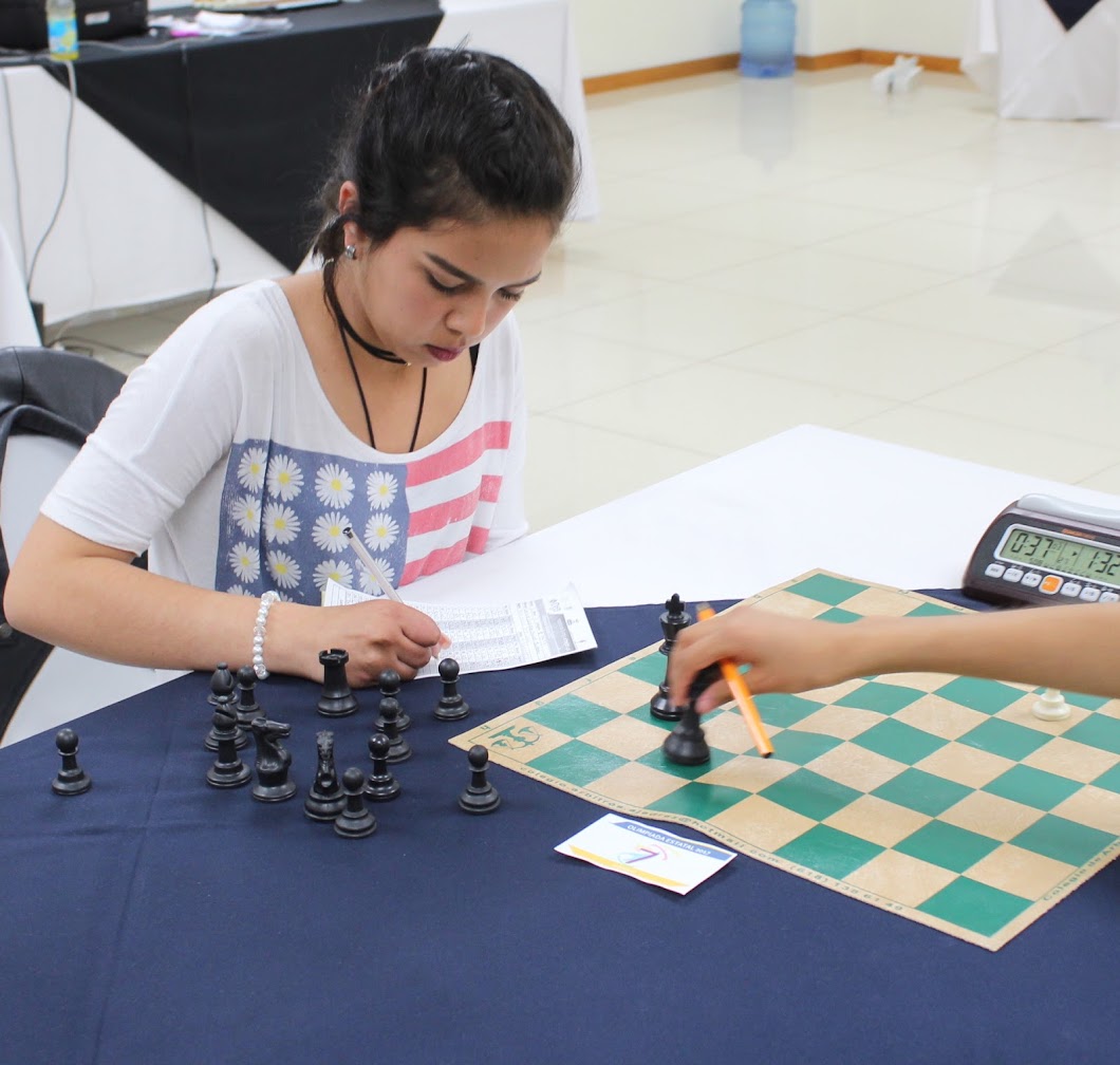 Ajedrecistas de Gómez Palacio buscan llegar a la etapa regional en las diferentes categorías.