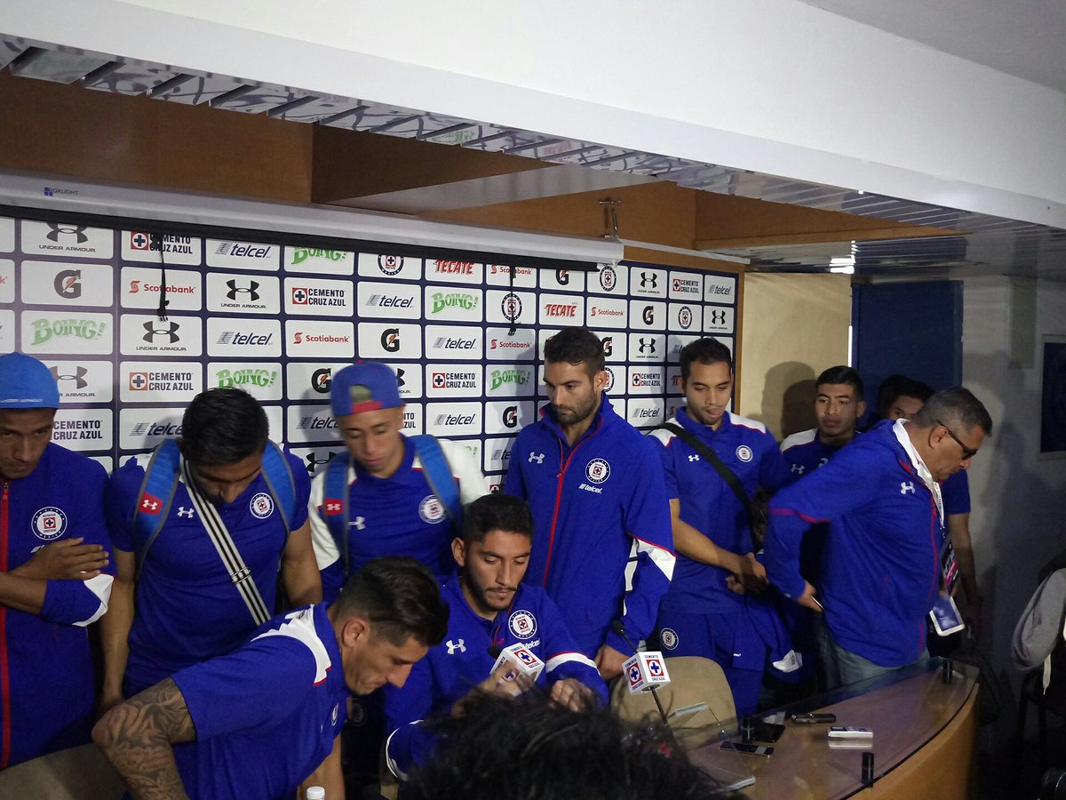 Los jugadores de Cruz Azul en conferencia de prensa