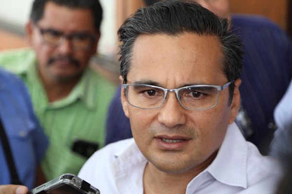 El fiscal del estado afirmó que no existe orden de aprehensión en contra del ex gobernador de Veracruz, Fidel Herrera.