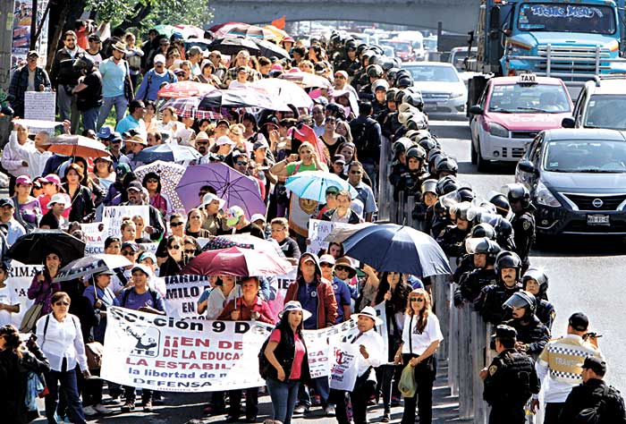 En Chiapas, Michoacán y Oaxaca no se pudo realizar el proyecto por problemas con el magisterio.