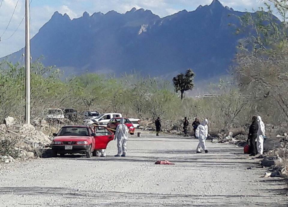 El vehículo contaba con reporte de robo.