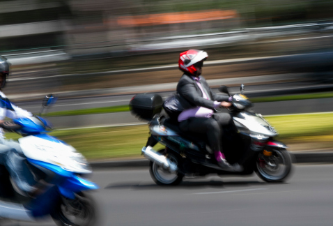 El jefe delegacional en Cuauhtémoc, Ricardo Monreal, dijo que cada semana son detenidas en esa demarcación más de 500 motocicletas utilizadas en robos