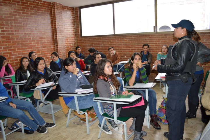 Las pláticas del programa de "Escuela Segura" se han mantenido dentro de las instituciones más problemáticas. 