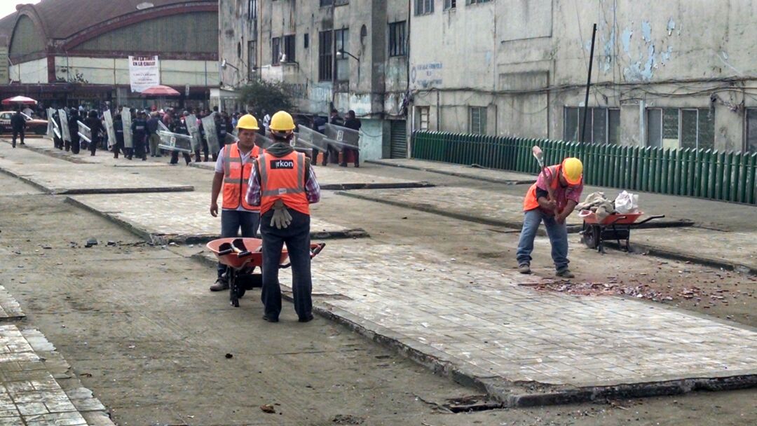 Personal de Servicios Urbanos de la Ciudad de México retiraron 875 metros cúbicos de desechos.