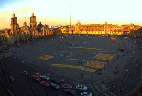 El piso del Zócalo de la Ciudad de México será cambiado y la Catedral Metropolitana tendrá iluminación artística, con la rehabilitación de la zona, in