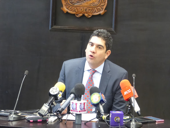 En Coahuila, diputados panistas piden la renuncia del auditor, Armando Plata.
