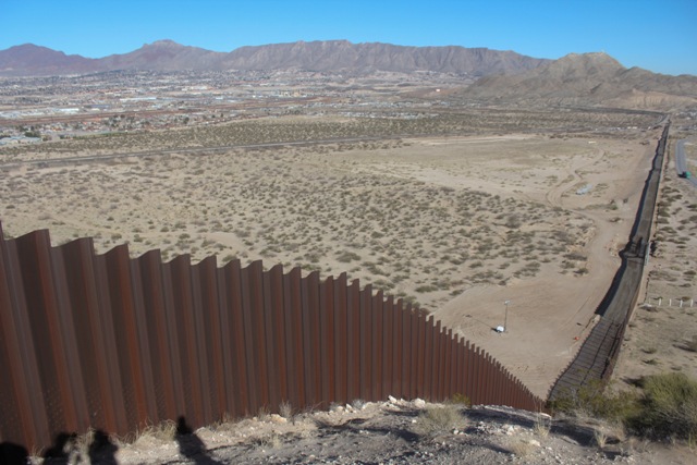 La construcción del muro fronterizo con México iniciará en los próximos meses.