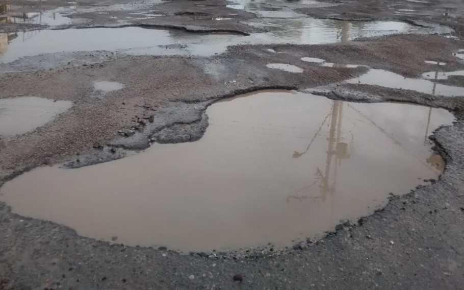 Carecen de alumbrado público, bacheo, fibra óptica y seguridad, principalmente.