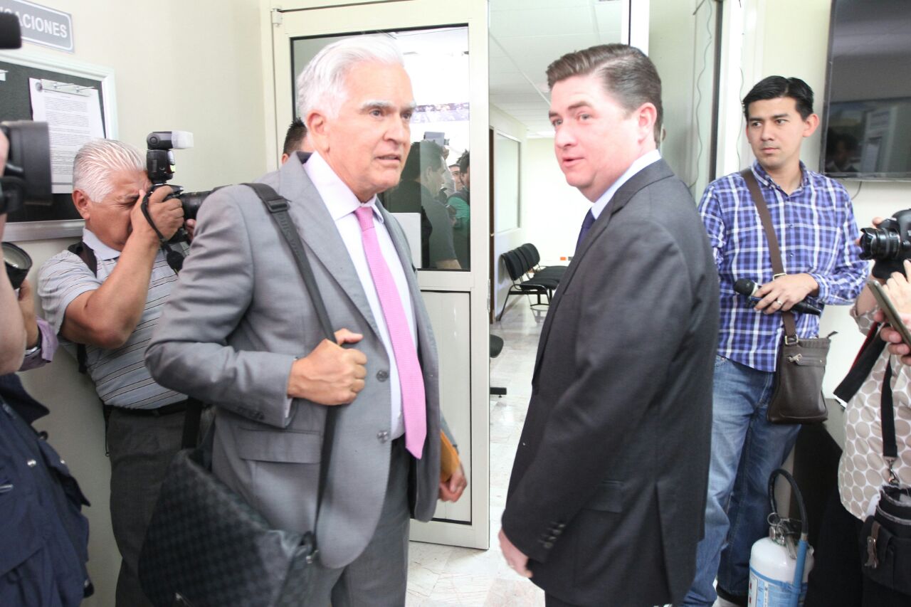 Medina y Canales se volvieron a reunir para atender una diligencia programada para este lunes.