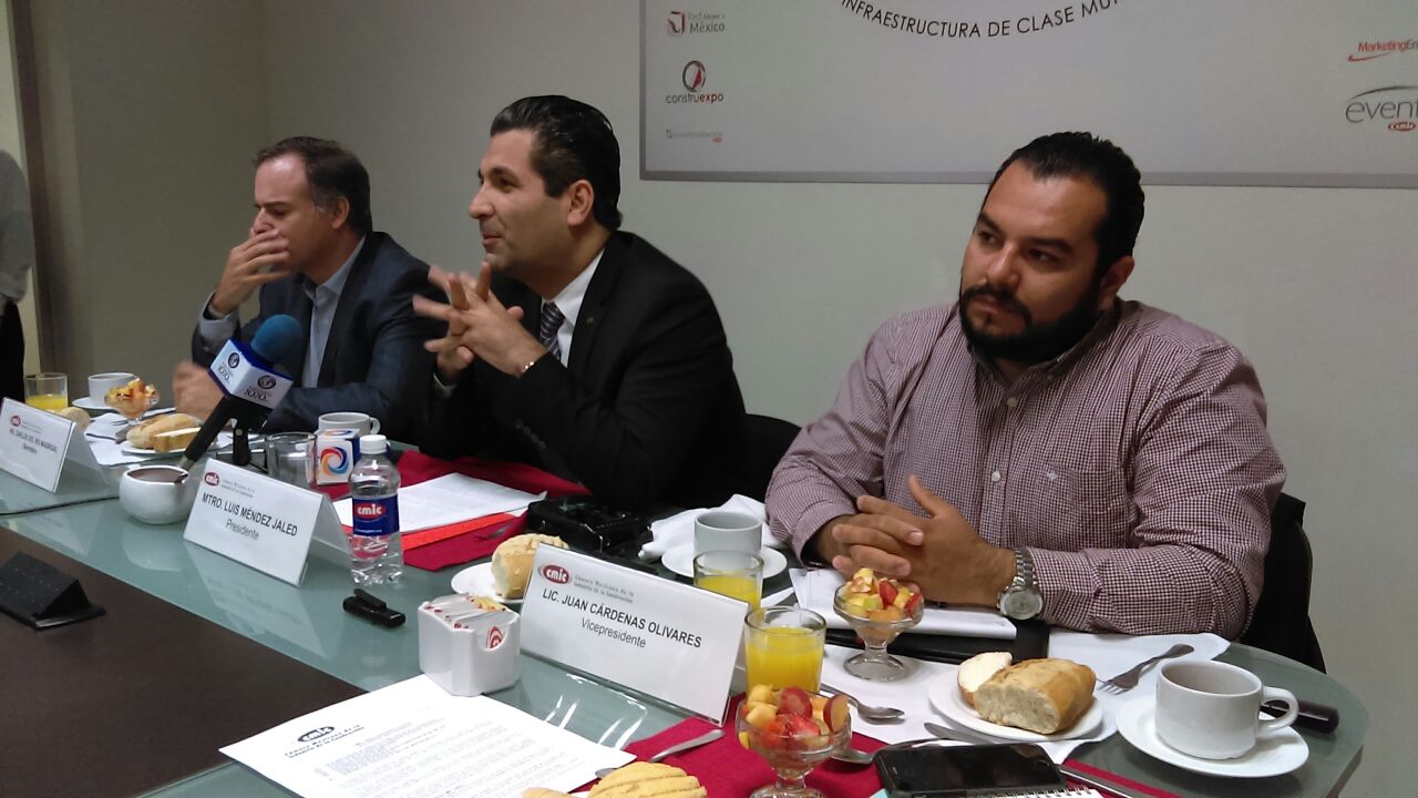 En rueda de prensa el dirigente de los constructores reconoció que este año la perspectiva es similar por lo que habrá más obra privada.