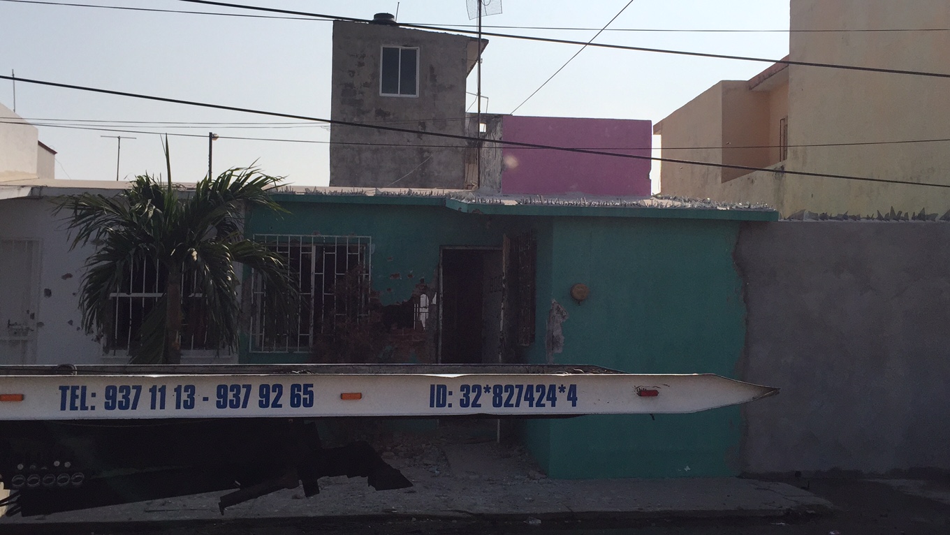 Dos casas con balazos fueron aseguradas por las autoridades.
