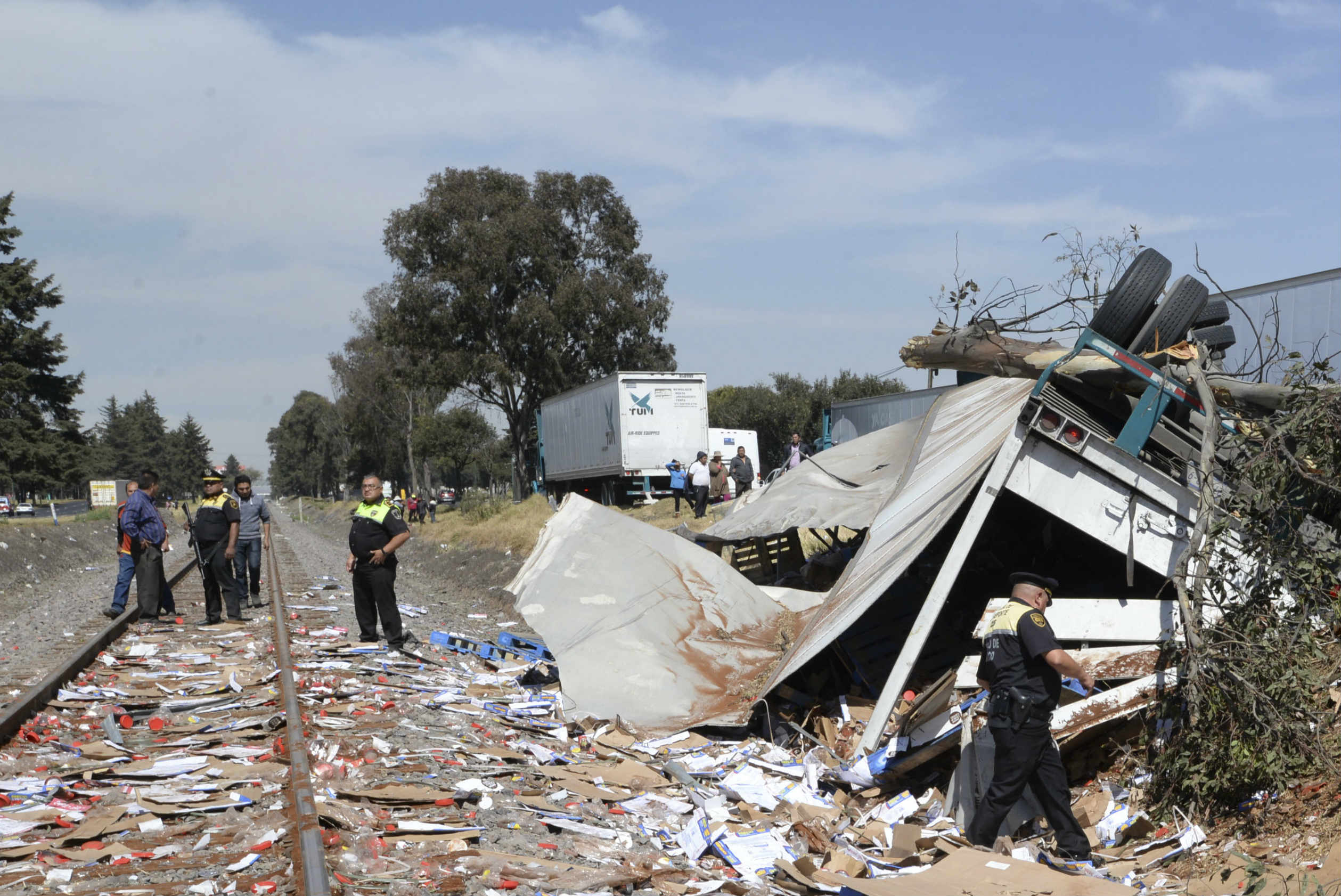 En algunos accidentes la gente aprovecha para llevarse el producto.
