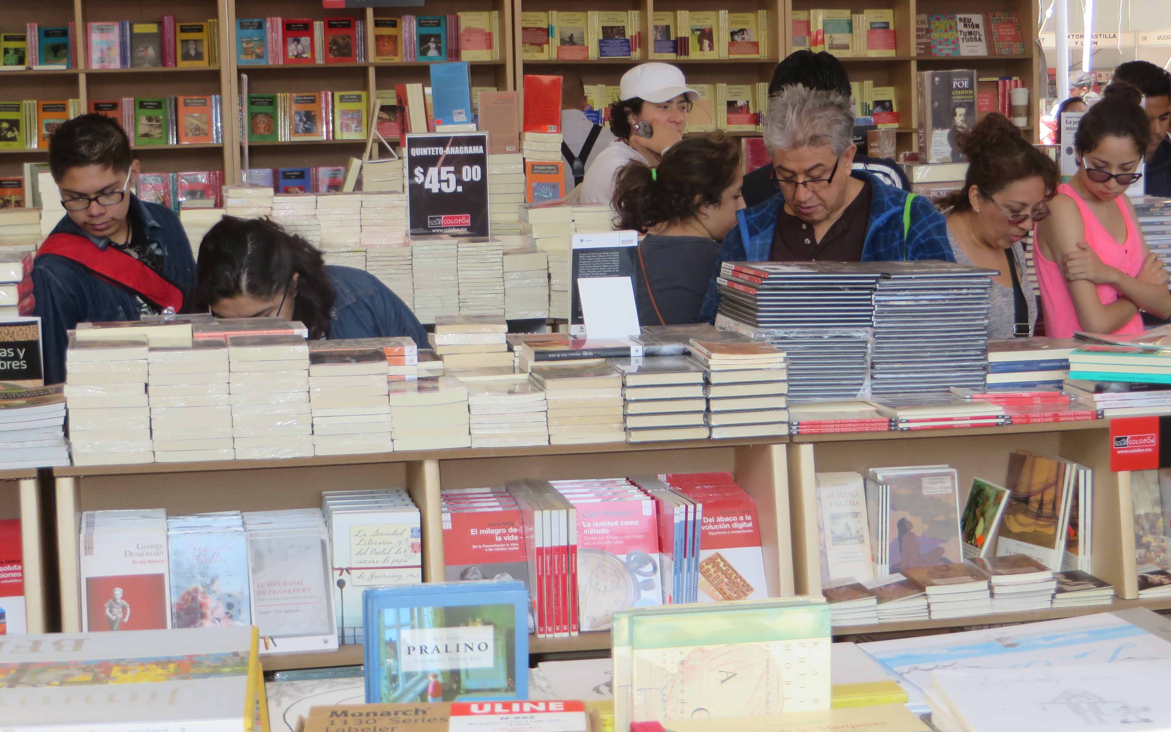 Habrá presentaciones de libros, mesas redondas y eventos culturales.