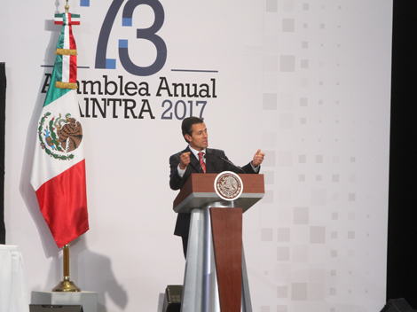 El Presidente Enrique Peña Nieto en la 73 Asamblea General Anual Ordinaria 2017 de la Caintra de Nuevo León. 
