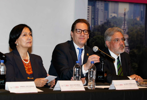El secretario de Desarrollo Económico de la Ciudad de México, Salomón Chertorivski, puso el énfasis en la disparidad de percepciones económicas por tr