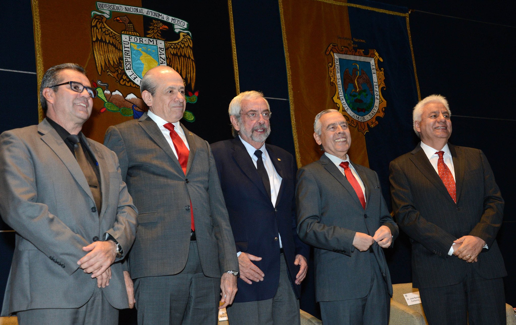 Enrique Graue y Enrique Fernández Fassnacht participaron en la mesa "Diálogo entre rectores: La educación hacia el futuro".